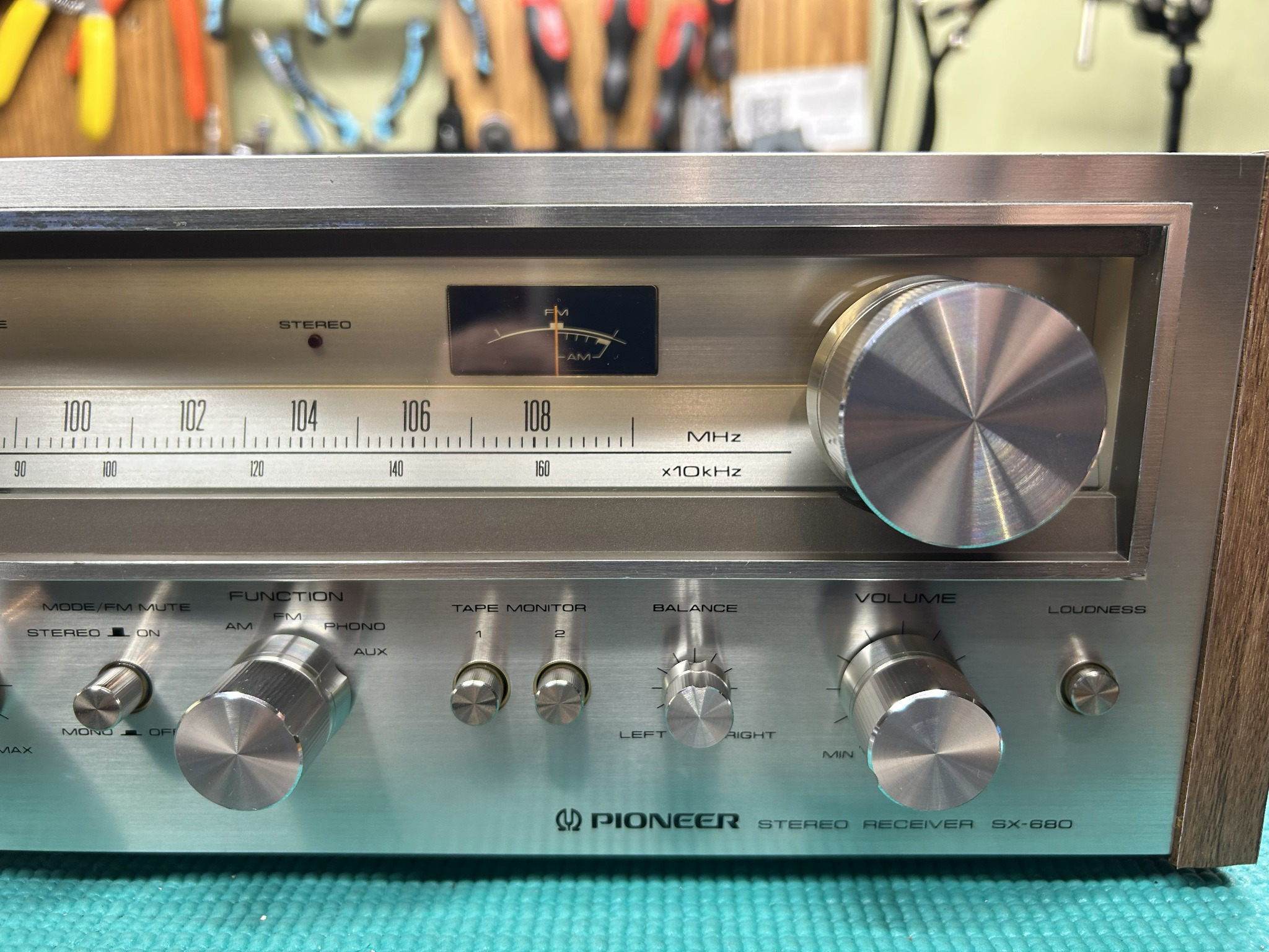 Completed Pioneer SX-680 front view